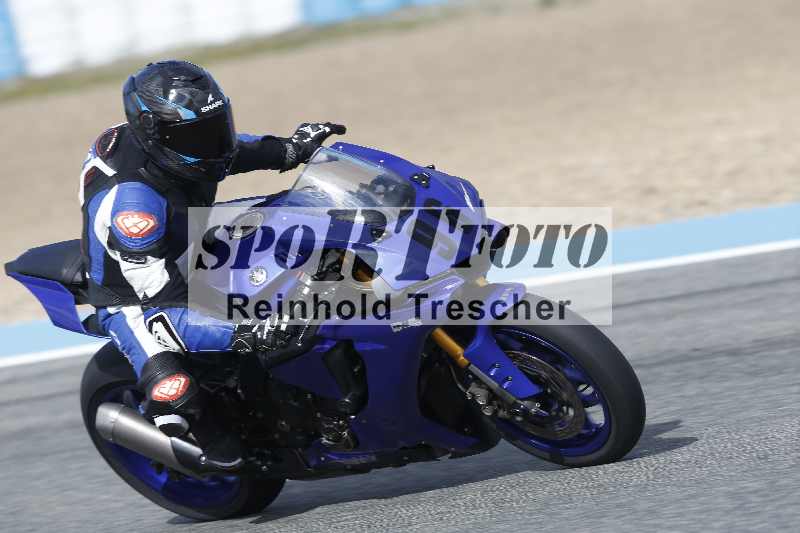 /01 24.-27.01.2025 Moto Center Thun Jerez/blau-blue/96